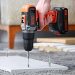 Black & Decker BCD003C2K Κρουστικό Δραπανοκατσάβιδο Μπαταρίας 18V 2x1.5Ah    (BCD003C2K-QW)