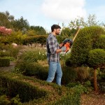 Black & Decker BEHTS401 Ηλεκτρικό Ψαλίδι Μπορντούρας 55CM 22MM